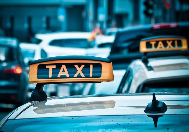 Taxizás bitcoinért: Olaszország legnagyobb taxi társasága mostantól bitcoint is elfogad