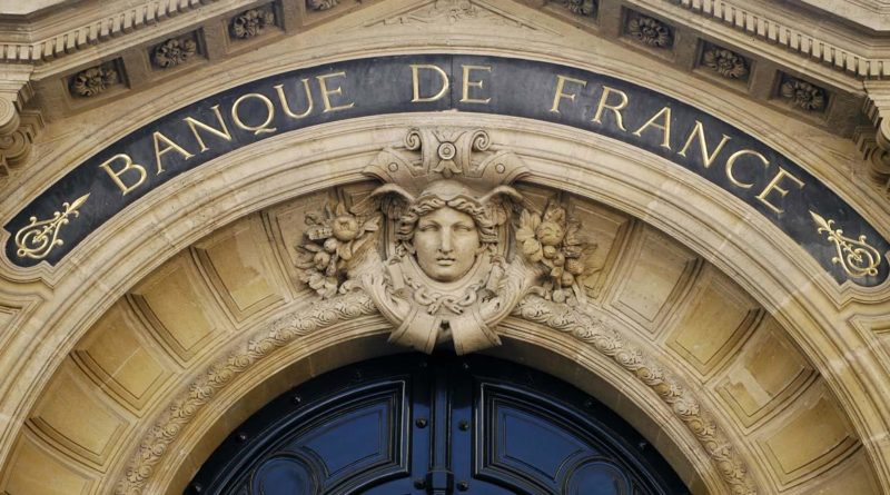 Oui ou non? Francia központi bank szerint nem jó ötlet bitcoint árulni a dohányboltokban