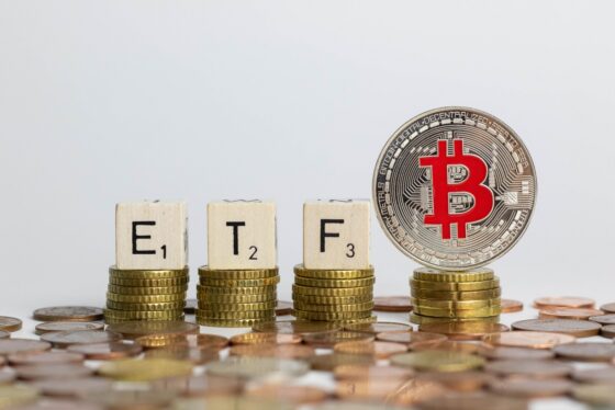 „Előbb vagy utóbb” lesz Bitcoin ETF, pozitív a Tőzsdebizottság egyik megbízottja