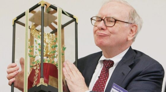 „A bitcoin olyan, mint egy kagyló” – Warren Buffett újra bemutatta, hogy mennyit tud a kriptókról