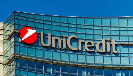 Az UniCredit 6000 dolgozóját rúgja ki azért, hogy kiengesztelje befektetőit