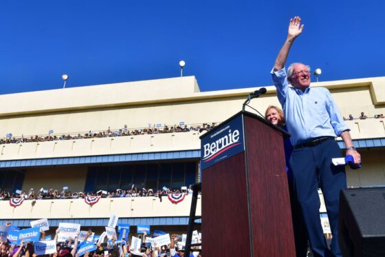 Bernie Sanders elnökjelölt az Internetet az emberi alapjogok közé sorolná