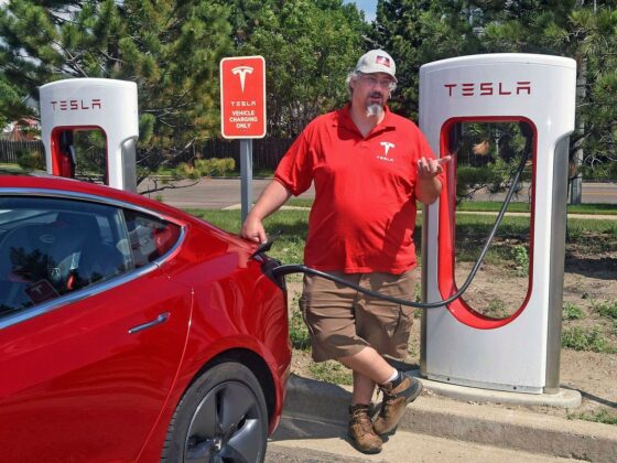 A Tesla 25 ezer dolláros új modellje hozza el az olajkorszak alkonyát