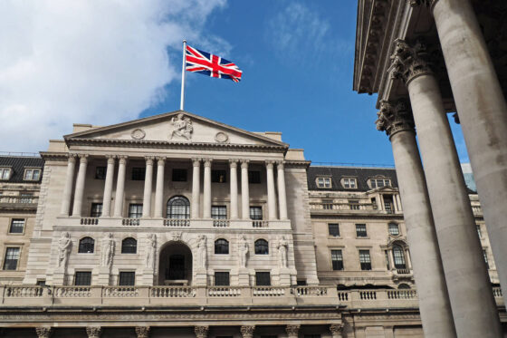 A Bank of England nagyipari pénznyomtatással élénkítené fel a gazdaságot