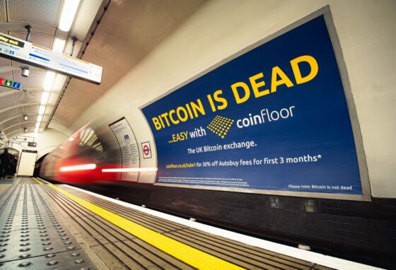 Bitcoin hirdetések árasztották el a londoni metrómegállókat