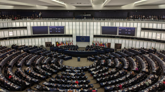 Európai Parlament: szuperalap jöhet a kriptovaluta csalások áldozatainak kárpótlására?