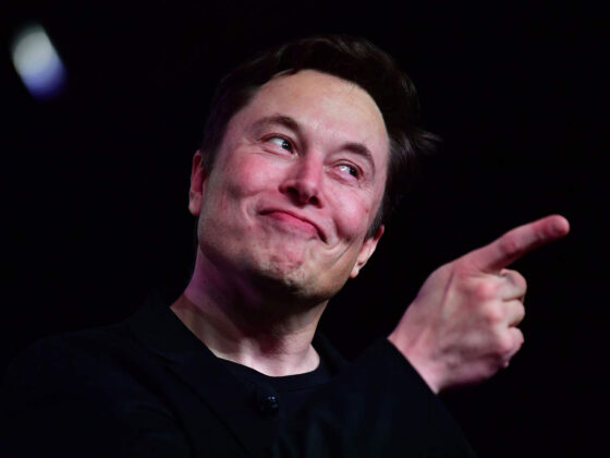 Musk bevezetné a kriptovalutákat a Twitter fizetési rendszerébe