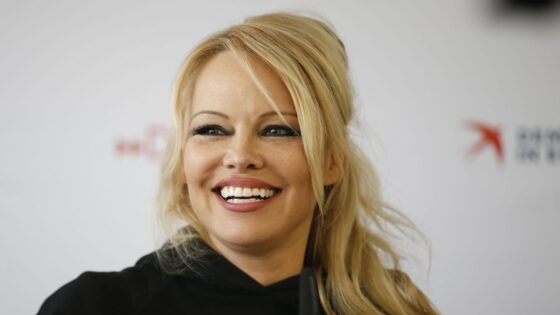 Pamela Anderson Playboy-fotókat szerezhetnek a rajongók a BitClouton