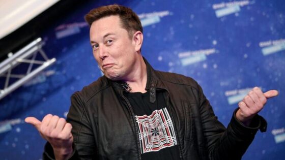 Elon Musk cége bemutatta, hogyan pingpongozik egy majom a gondolataival