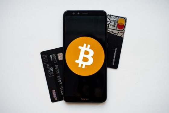 Eltűnt a népszerű bitcoin tárca az Apple és a Google alkalmazásboltjaiból