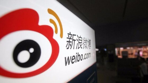 Kína újabb lépése a kriptókkal szemben: blokkolta a Weibo kriptofiókjait