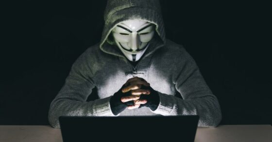 Az Anonymous hackercsoport ismét előkerült: a Terra alapítójának bűneit akarja felfedni