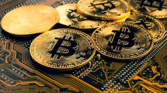 Három indikátor, ami megsúgja mikor kell bitcoint venni vagy eladni