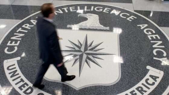 A CIA megbukott, sorra tűnnek el külföldön kémkedő ügynökeik