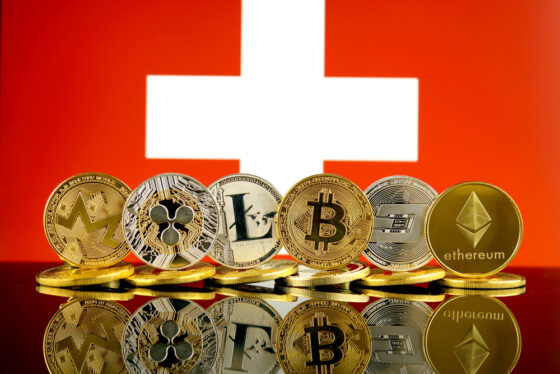 Svájc legnagyobb bankja bevezeti a kriptovaluta kereskedést
