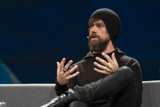 Jack Dorsey a Bitcoinnal küzdené le a világot sújtó szegénységet