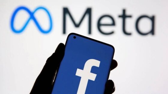 A Facebook most már meg is mutatja, hogy követ nyomon bennünket