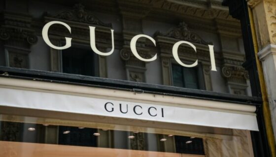 A Gucci bejelentette, hogy egyes üzleteiben elfogadja a bitcoint