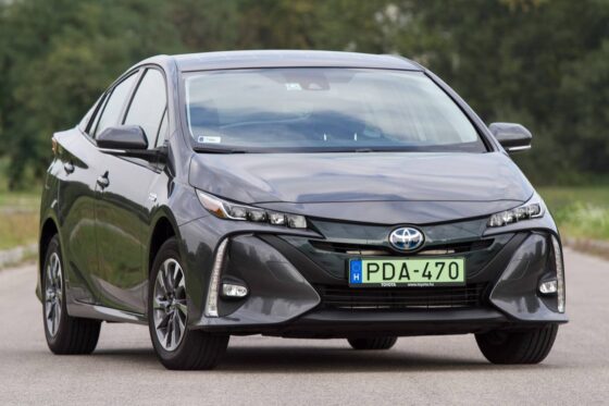 Ezért nem áll át a Toyota kizárólag az elektromos autók gyártására