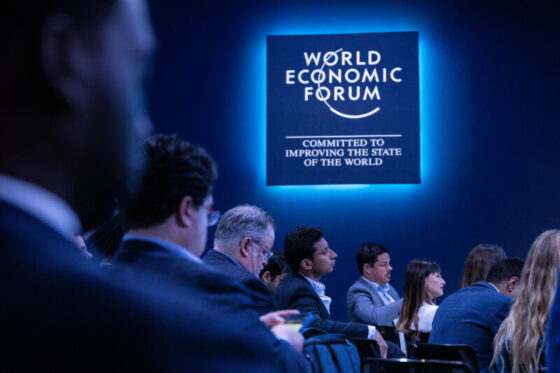 Világgazdasági Fórum: tetszik vagy sem, jön az új világrend