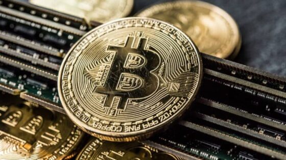 Ismét az egekbe szöktek a bitcoin tranzakciós díjak