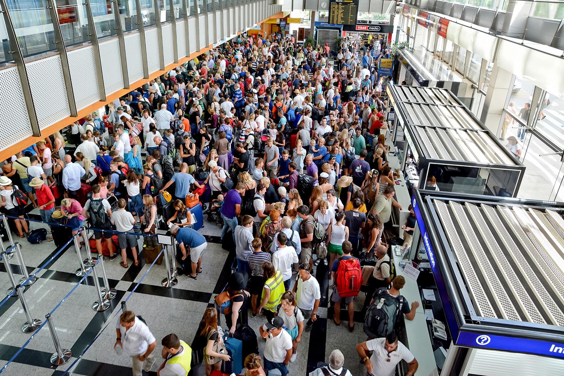 Brutális káosz az európai légiközlekedésben, jobb felkészülni, kiemelt kép