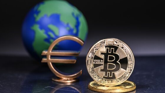 Az EKB közgazdászai megjósolták a BTC jövőjét? Vajon kinek kedveznek majd a csillagok?